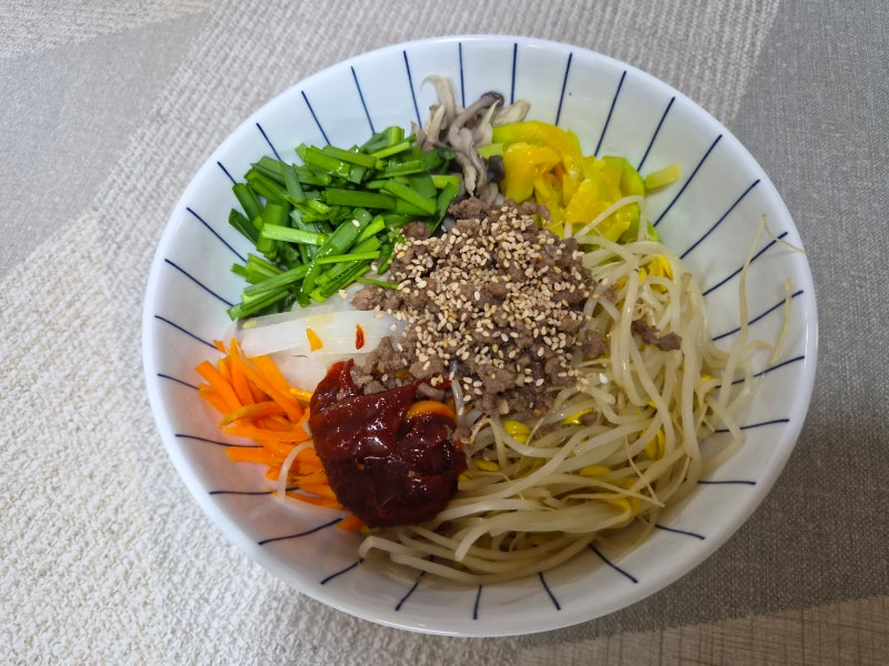 볶지 말고 찌자! 10분 완성 초간단 비빔밥 만들기 (+삼둥이 맘 동생의 수제 떡갈비)