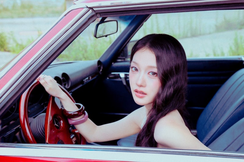 "솔로 음악색 담았다"... 이서연, 첫 미니앨범 '구디스' 발매