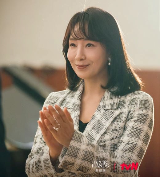포핸즈 서재희 윤세아 장규리 패션 스타일 스크랩 X 송강 떡볶이코트