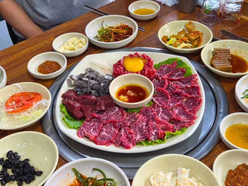 [태연종합정육식당] 소고기를 3가지 코스로 즐길 수 있는 곳, 생고기, 구이고기, 샤브샤브까....