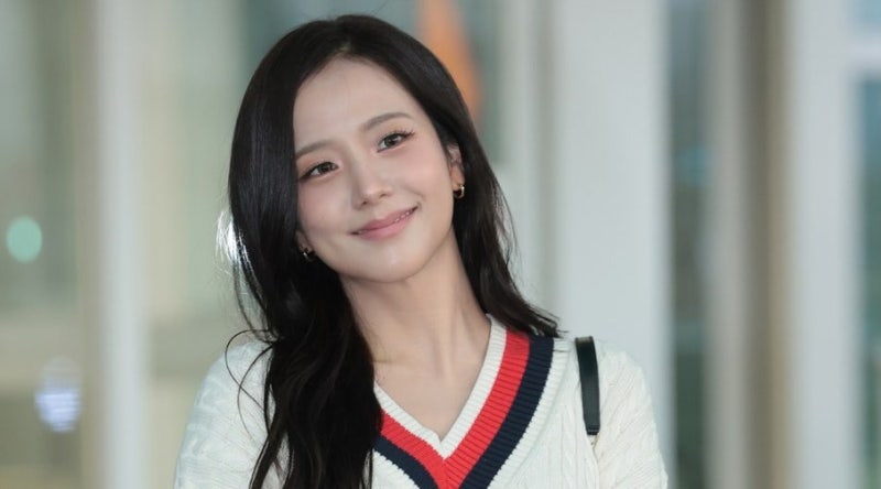 지수 가을 니트 셀카에 팬들 난리… 신곡 ‘클릭’까지 겹경사