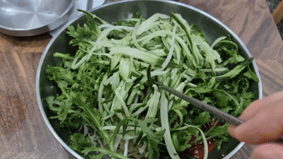 [금리단길 맛집] 쫄면으로 블루리본 받은 맛집 - 박용자경주명동쫄면