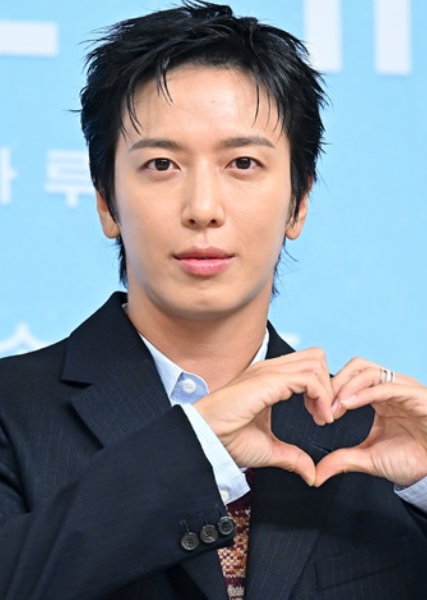 정용화 ‘밑도 끝도 없이 너다’ 10월 24일 첫방송, 홍승희와 찍고도 4년 기다린 이유