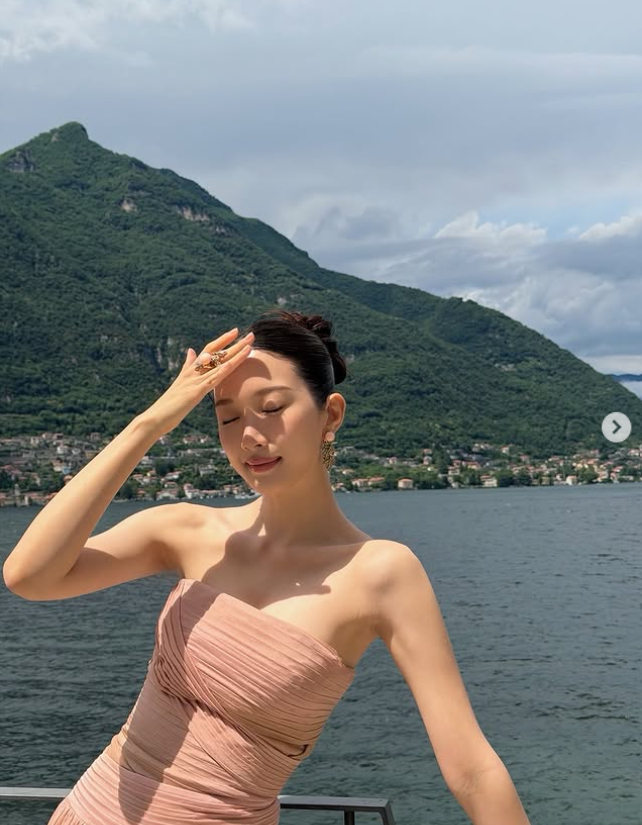 청순 끝판왕 문가영.. 등에 새긴 반전 타투 정체