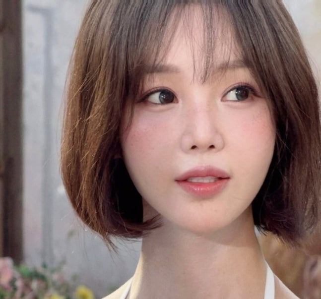 42세가 맞나요?... 단발 하나로 리즈 다시 썼다는 남규리, 팬들이 "공주" 댓글 폭발한 이유