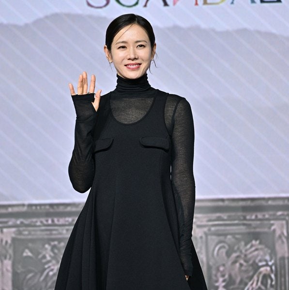 "이제 욕망 표현할 나이"…손예진 발언에 들썩인 커뮤니티, 24년 만 사극 '스캔들' 반응 보니