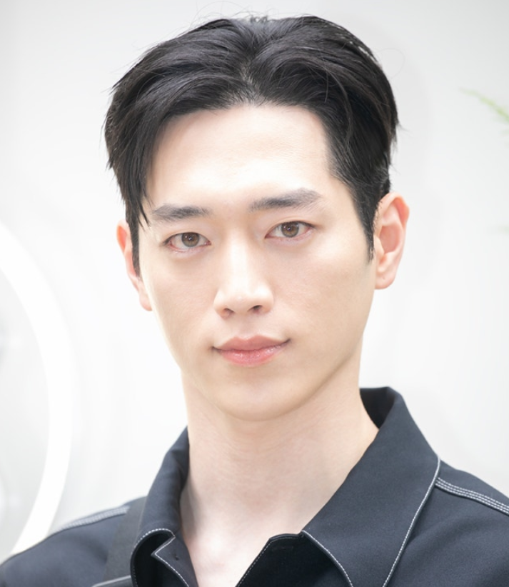 서강준 프로필 나이 키 학력 데뷔 리즈 본명 이승환 군대 결혼 언더커버 하이스쿨 필모그래....
