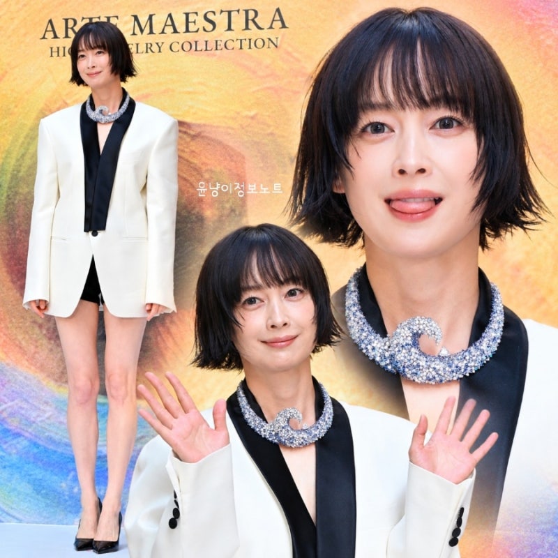 이나영, ‘하의실종’ 파격 패션…오랜만에 공식석상서 드러낸 완벽 각선미