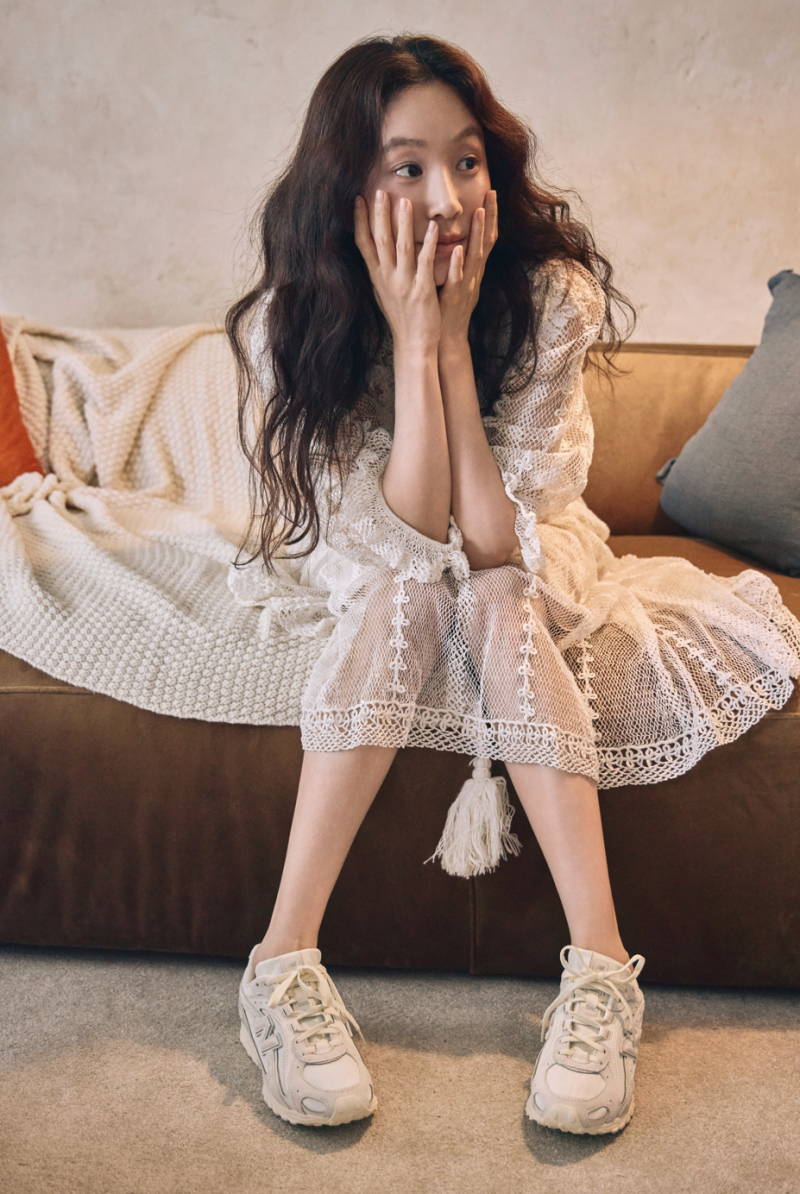 (가을신발 유행 디자인 싹 바뀜) SNS 대란난 정려원 운동화 뉴발란스 204