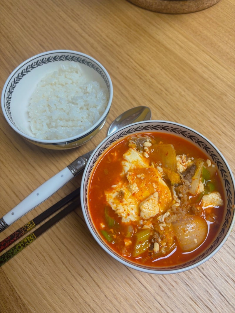 [집밥 시리즈 #35] 보글보글 우삼겹 순두부찌개