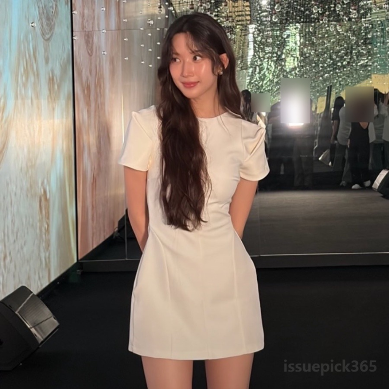 문가영 극세사 다리.. 7만원대 미니원피스 정체