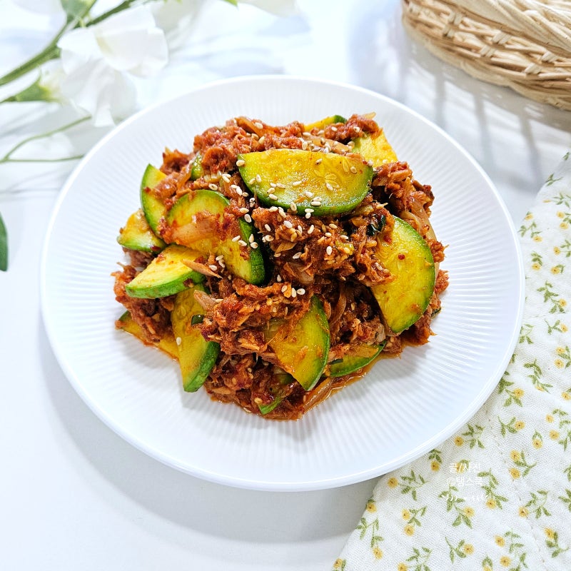 애호박볶음 레시피, 참치캔 활용한 매콤 밥반찬 요리