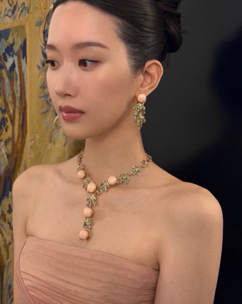 Moon Ga-young's Back Tattoo Revealed in a Pink Dress... Everyone Was Unaware of the Story Behind It