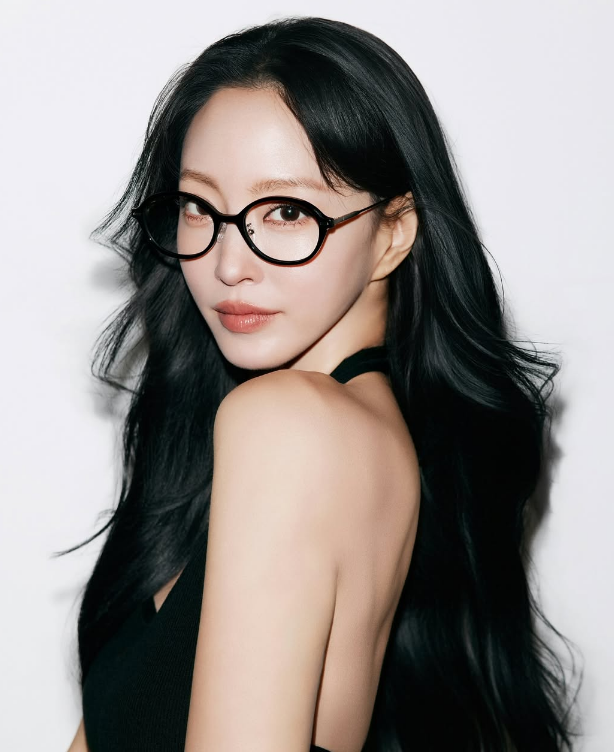 육아 웹툰은 왜?? 한예슬 임신설 부인했는데 공유한 이유는 뭘까 결혼 후 근황