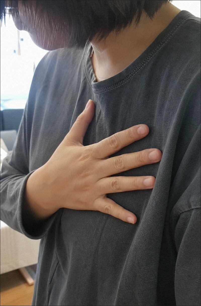 오른손저림, 왜 하필 오른쪽만 저릴까 (원인부터 대처까지)