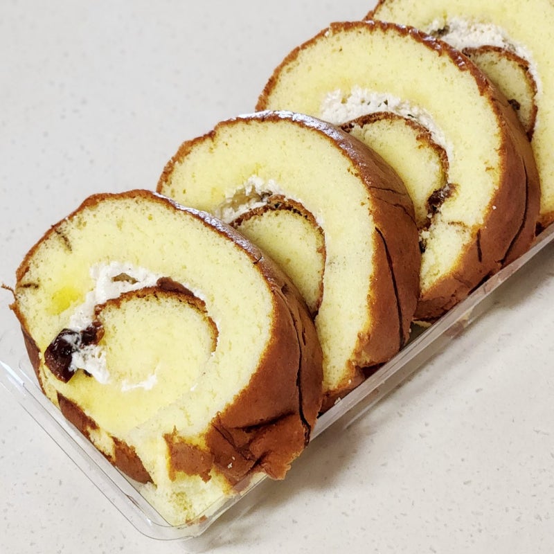 반값에 먹어 더 맛있었던 파리바게뜨 실키롤케이크