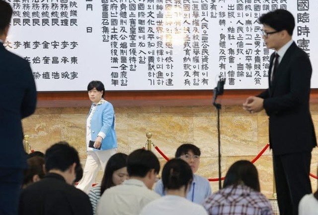 국회 본회의장서 "긴급 체포" 외친 서영교, 한동훈 반격 한마디가 남긴 것