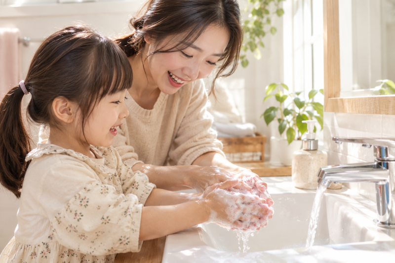 코로나19 재유행 조짐! 한국 중국 확진자 현황과 감기·독감 증상 차이점 정리