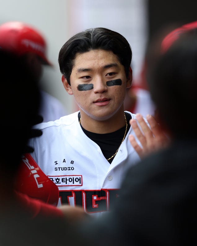 김도영 148km 공에 코뼈 '뚝'…비골 골절 증상부터 회복까지 총정리