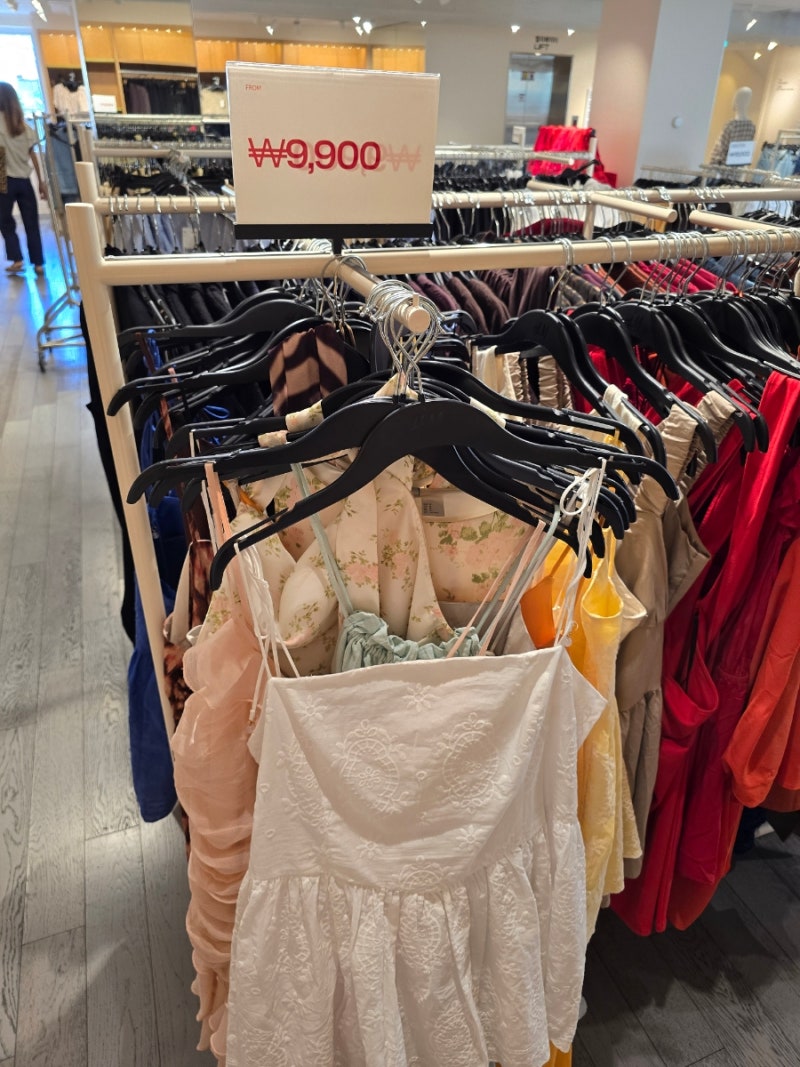 H&M 홍대점 가을 신상 탐방 & 알뜰 세일 득템 후기