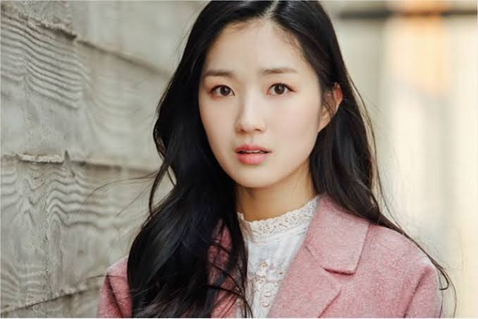 ‘선재 업고 튀어’로 뜬 줄 알았는데, 김혜윤은 왜 이렇게 오래 기다렸을까