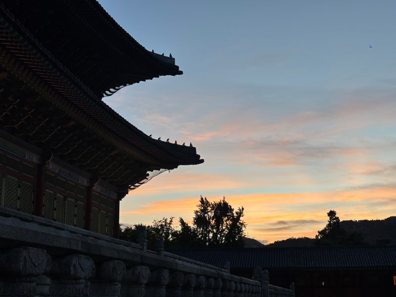 [가을 경복궁 야간개장] 예매 실패해도 한복 입으면 프리패스? 경회루 야경 & 수정전 공연 솔....