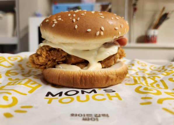 다이어트 햄버거 추천 TOP7, 맥도날드 버거킹 맘스터치 KFC 칼로리 단백질 비교