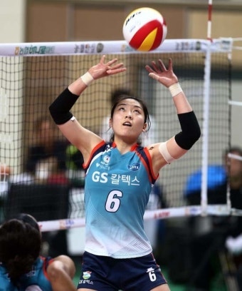 연봉 1억 6000만 원 포기하고 은퇴한 세터, 3개월 만에 MVP 후보까지? 흥국생명 이나연의 미친 ....