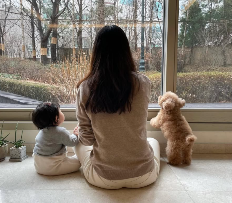 최지우 46세에 낳은 딸 벌써 이렇게 컸다…요즘 모녀 근황