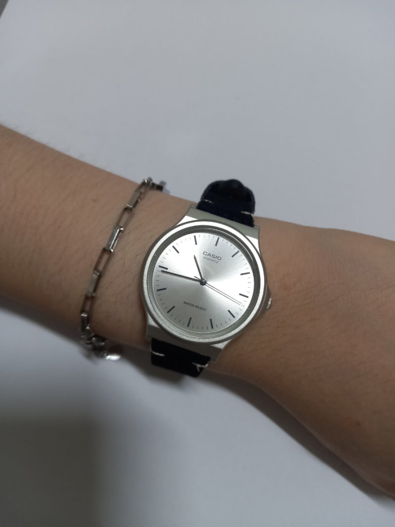 CASIO MQ 24D 7E 줄질 후기 (셀프 스트랩 교체)