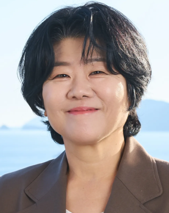 “기생충 배우가 13년 동안 빚을 갚았다고?” 이정은, 무명 시절 버텨낸 시간