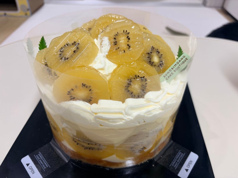 성심당 롯데백화점 대전점 평일 방문 후기 | 무화과롤, 요키요키, 롯데시그니처