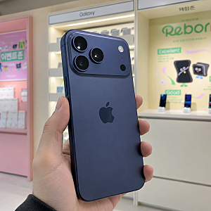 아이폰17프로맥스 중고 256GB 블루 입고, 배터리 100%에 196만원