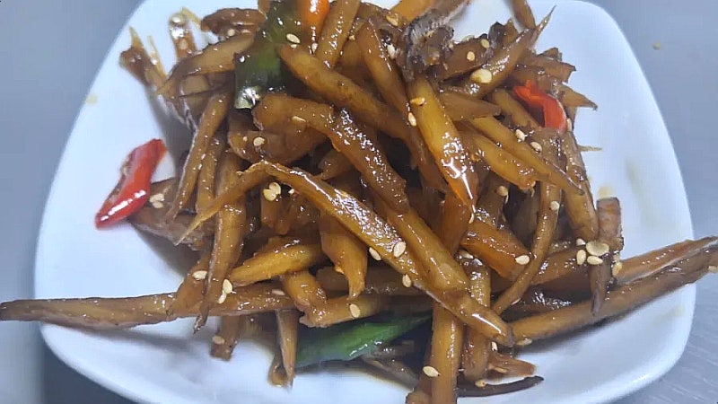 가을 우엉조림 만드는 법｜연한 우엉으로 단짠매콤 맛있게