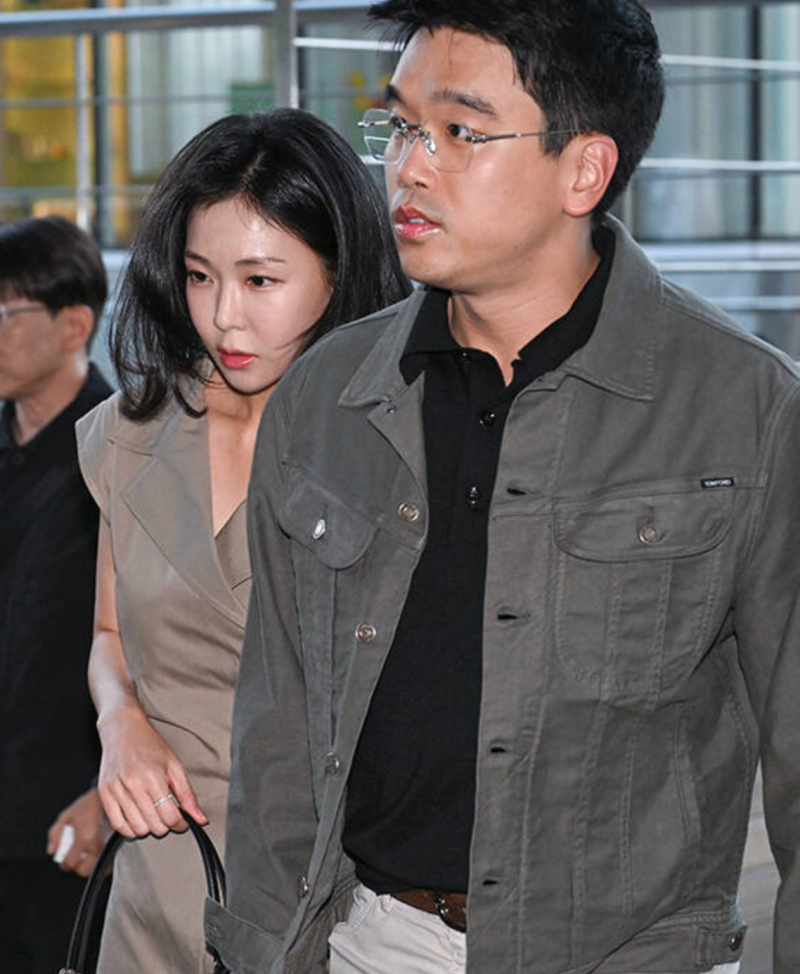 "이런 사람이 찐 부자" 자산 6천억 재벌가 부부가 보여준 올드머니룩