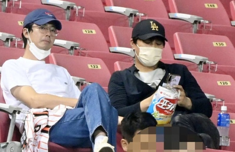 조인성·차태현 회사인데 직원이 4명? 대표가 알바까지 뛰는 이유