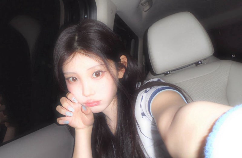 아일릿 원희 디카 삼성 미러팝, 셀카용 빈티지 디지털카메라 정리