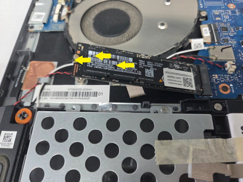 [난이도: 매우쉬움]삼성 노트북 NT551XDA SSD 교체 및 추가 방법! M.2 NVMe 용량 업그레이드 완벽 가....