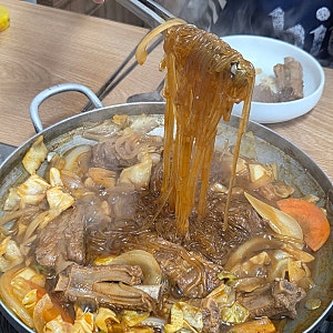 광주 화정동 맛집 매운돼지등갈비찜 점심메뉴 추천