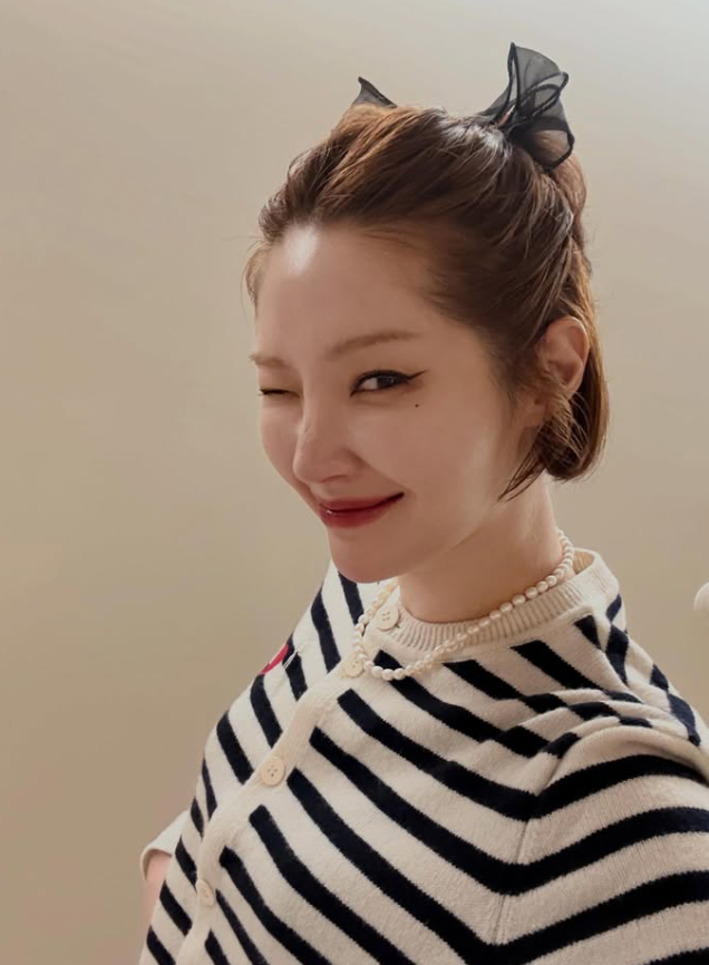 18세 슈퍼모델로 데뷔한 김새롬 벌써 22년 차…“일 없는 게 제일 무섭다”던 요즘 완전히 달....