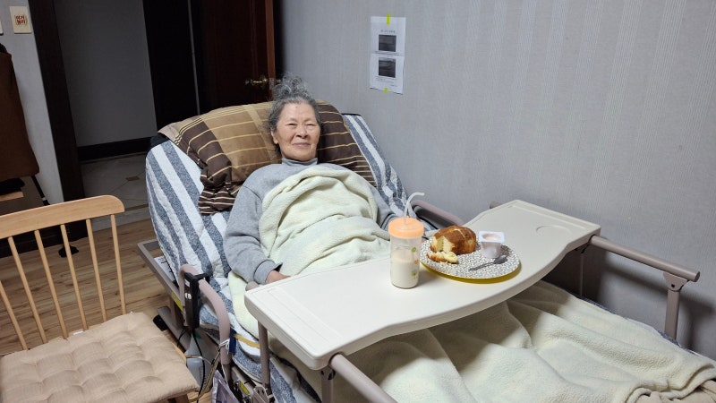 라꾸라꾸 효침대.