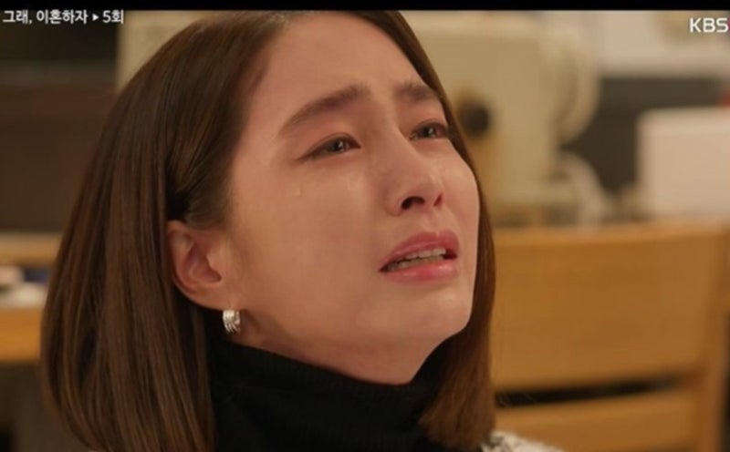 6년 만에 돌아온 이민정…남편 김지석 앞에서 결혼반지 던졌다