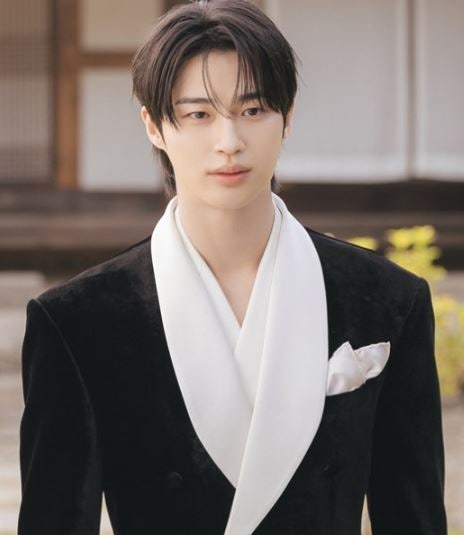 "1 billion won per ad?" Byeon Woo-seok buys Hannam The Hill for 13 billion won in cash. How much has he earned since 'Lovely Runner'?