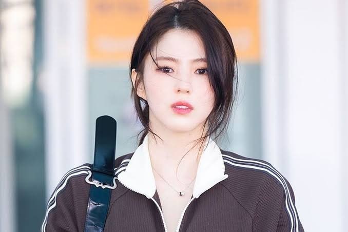 ‘부부의 세계’로 뜬 한소희, 화려함 뒤의 불안을 내려놓기 시작했다