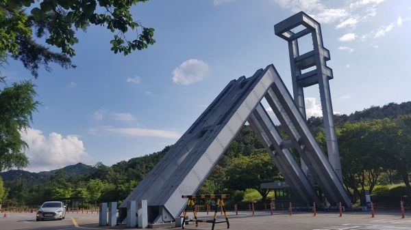 서울대 총장 선거 4파전 압축, 이재영·김현철·최해천·강준호 교수...최종 선출 방식과 관전 ....