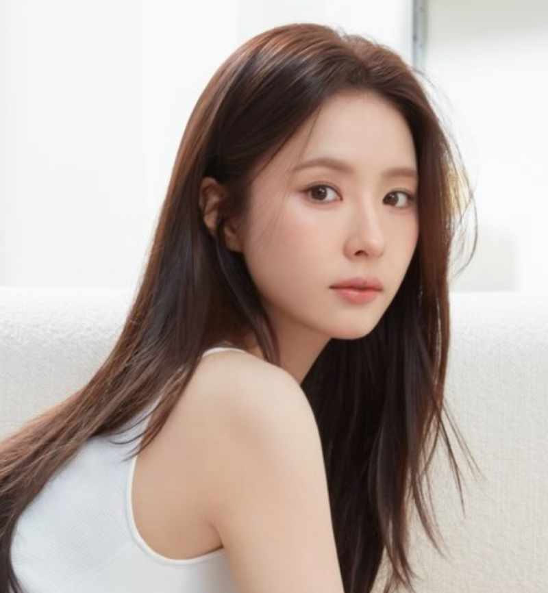 청순 감성의 대명사 배우 신세경 프로필 나이 키 MBTI부터 '휴민트 & 러브 바이러스' 최신 근황....