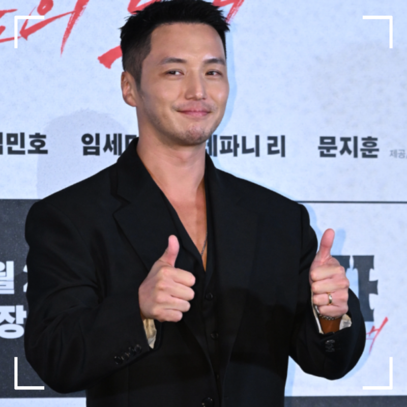 80kg 넘겼다가 10kg 뺐다...변요한, 시사회 등장하자 충격적인 반응