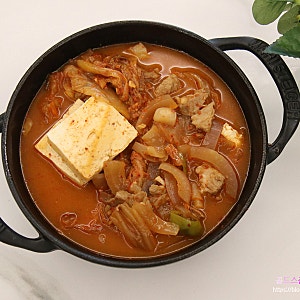 돼지 앞다리살요리 편스토랑 돼지고기 김치찌개 레시피