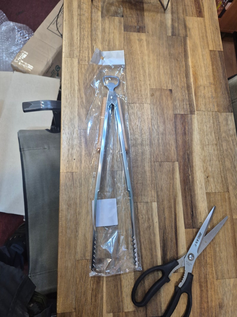 캠핑 바비큐 집게 추천｜병따개 기능까지 있는 40cm 우드그립 롱 집게
