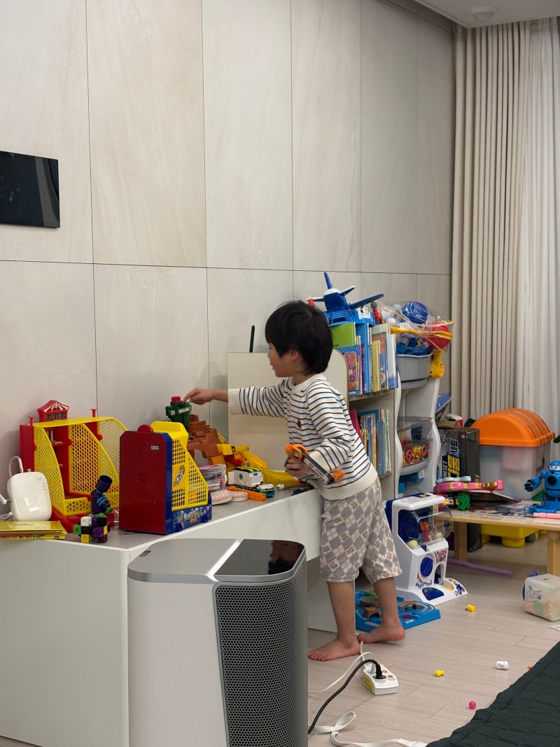거실 서재화를 꿈꾸며 속깊은 책장 추천 머지스토어 밀리 2단 책장